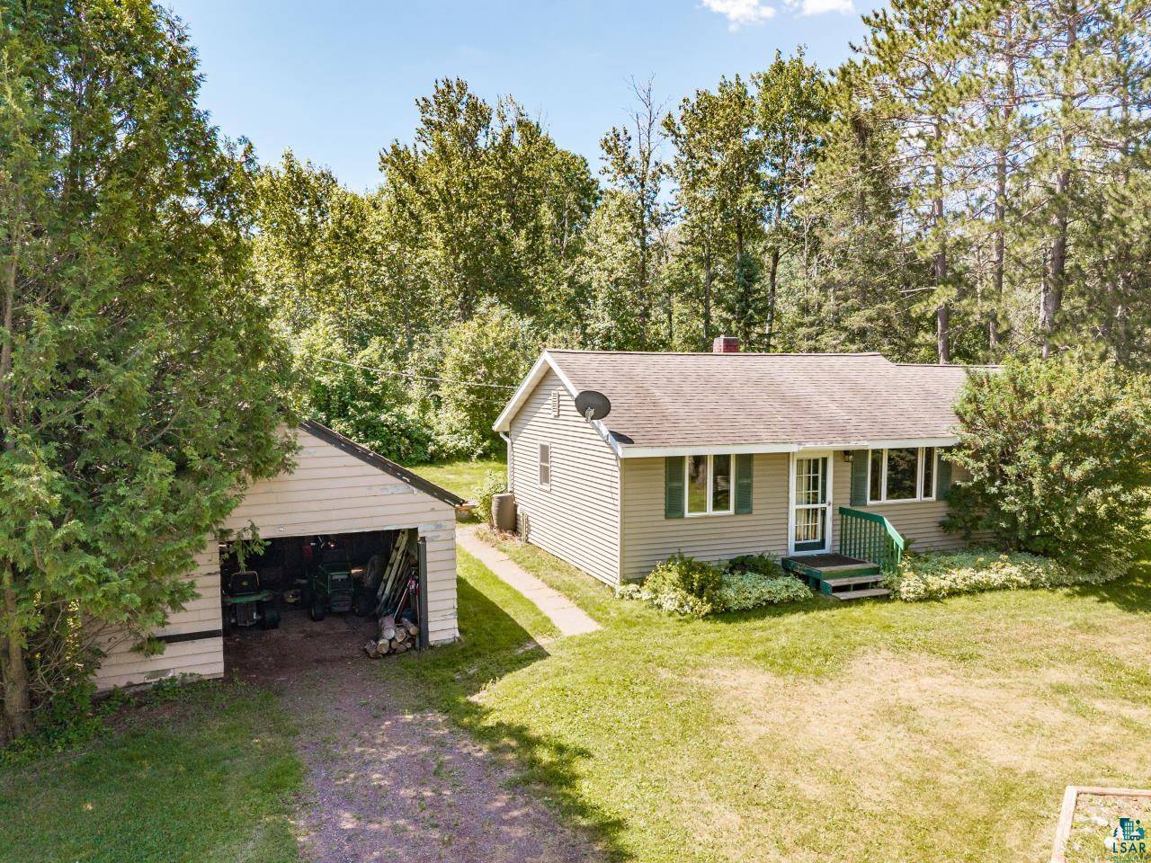 3915 Chambersburg Ave, Duluth, MN 55811
