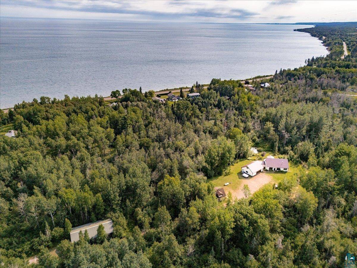 1826 Pine Park Rd, Duluth, MN 55804