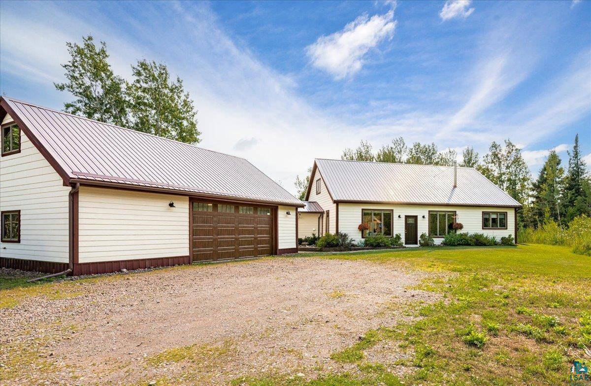 1826 Pine Park Rd, Duluth, MN 55804
