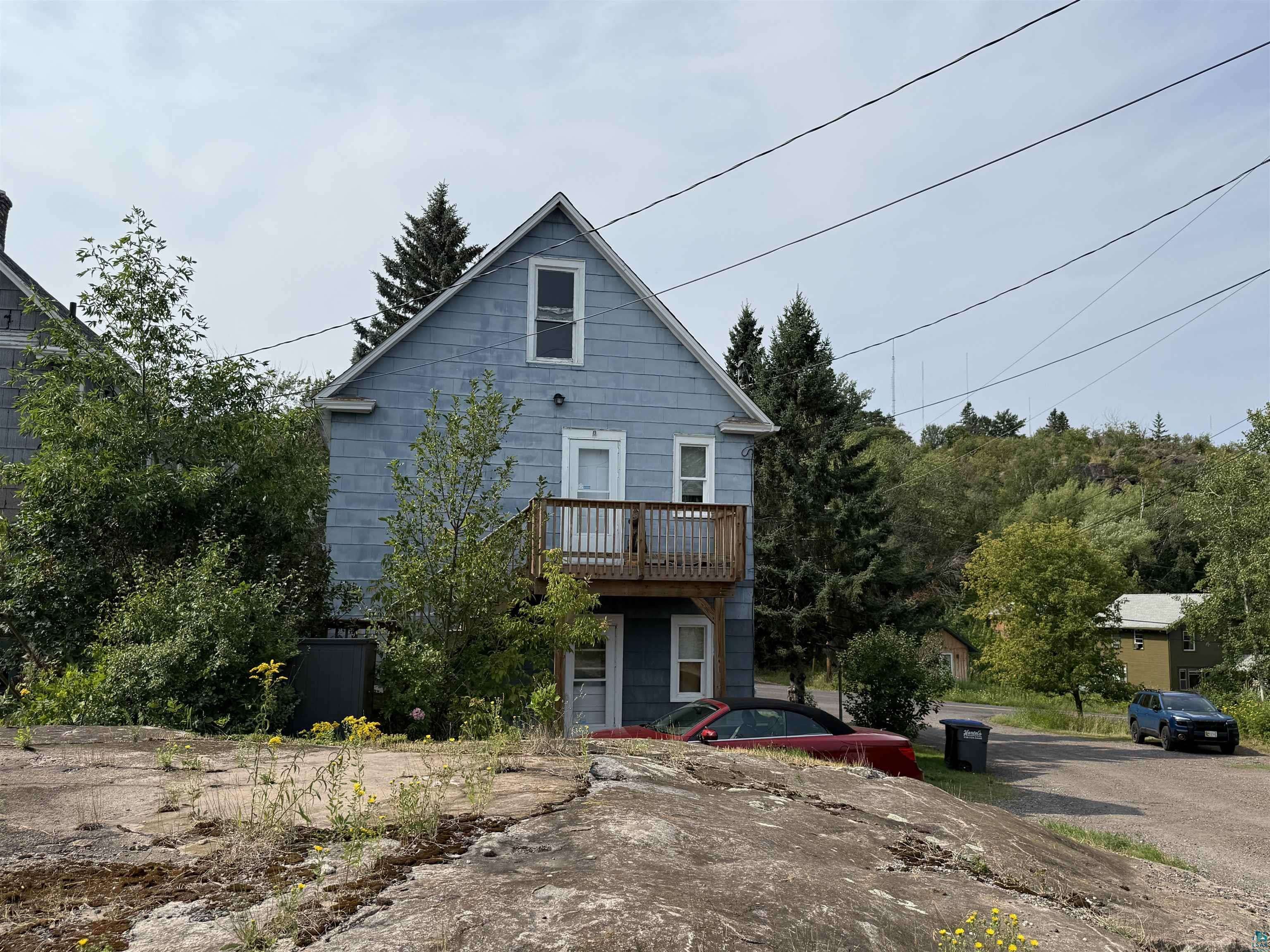 1302 W 1st St, Duluth, MN 55806