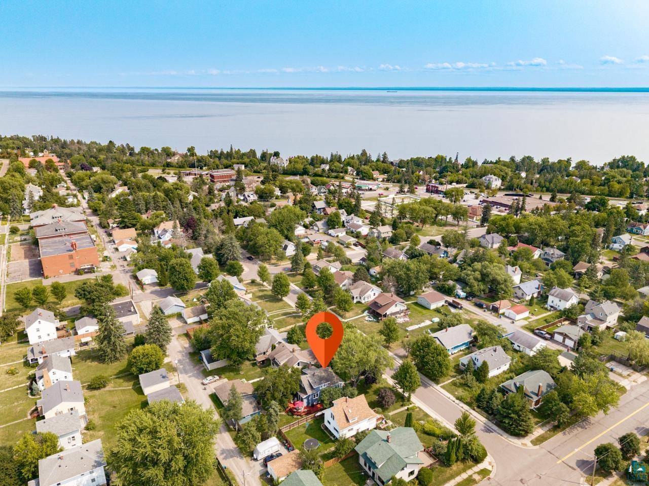 4511 Cooke St, Duluth, MN 55804