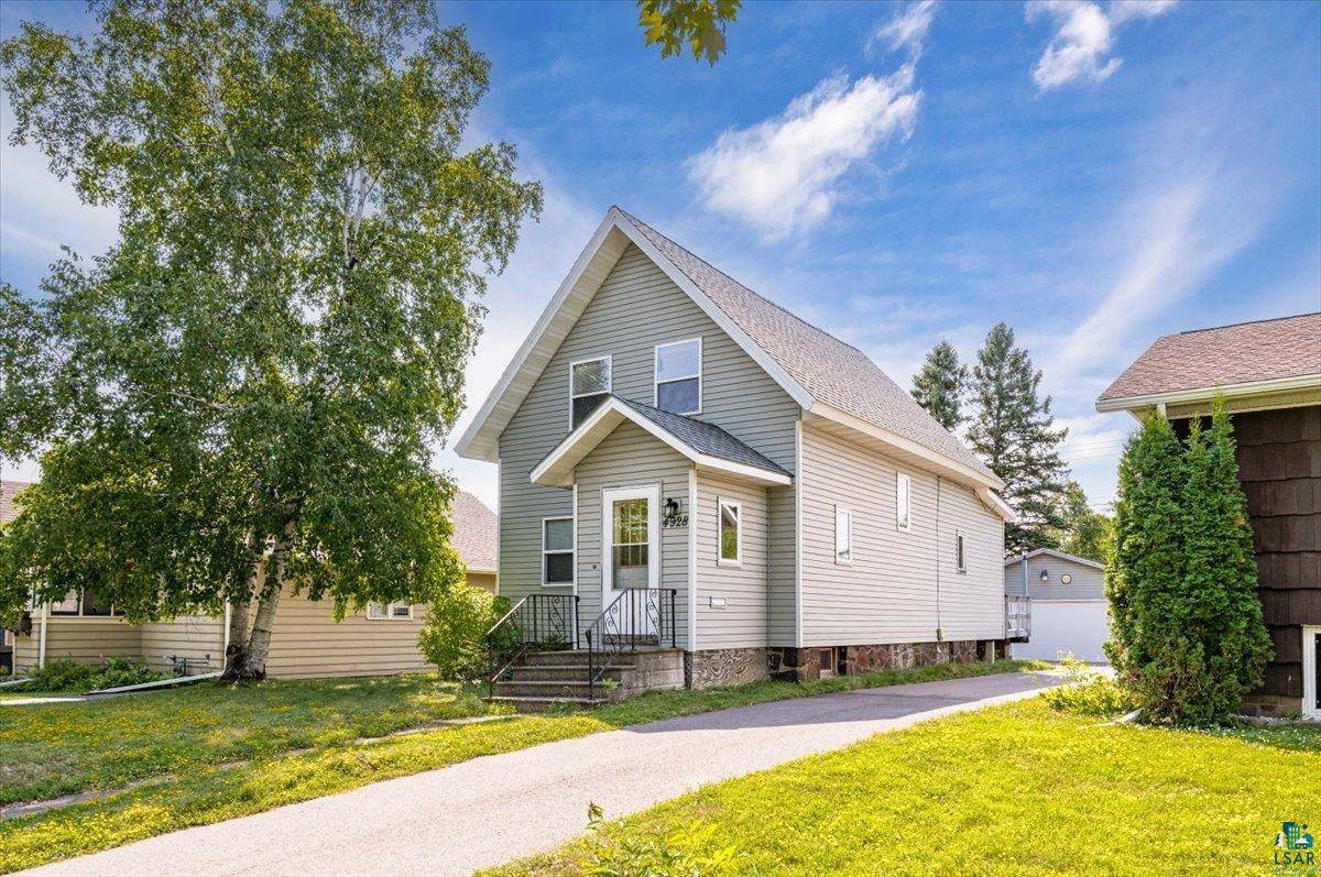 4928 Tioga St, Duluth, MN 55804