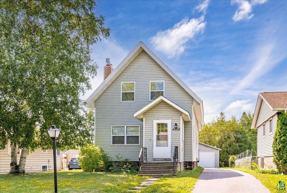 4928 Tioga St, Duluth, MN 55804