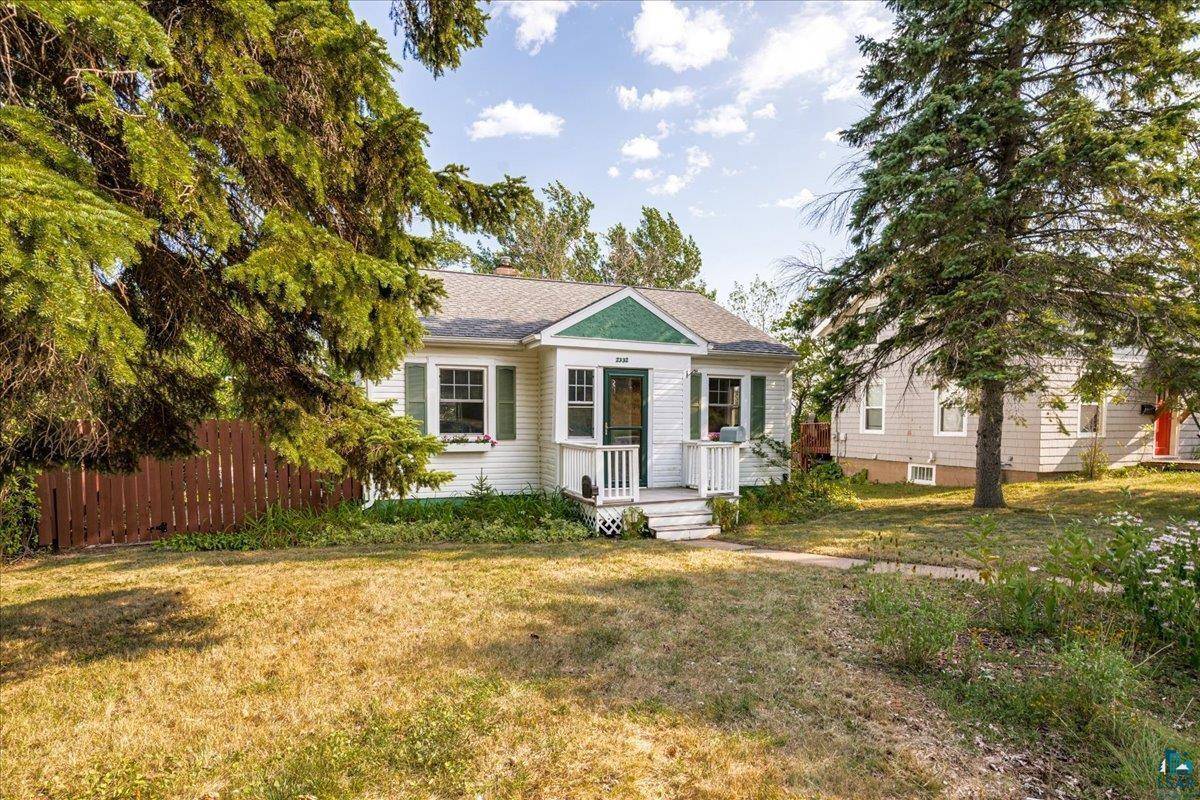 2332 Jefferson St, Duluth, MN 55812