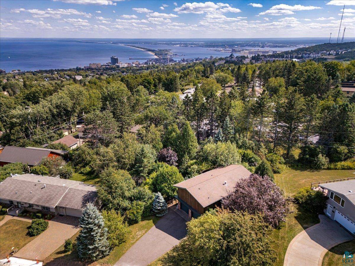 324 Howtz St, Duluth, MN 55811