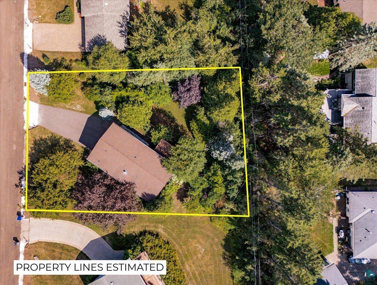 324 Howtz St, Duluth, MN 55811