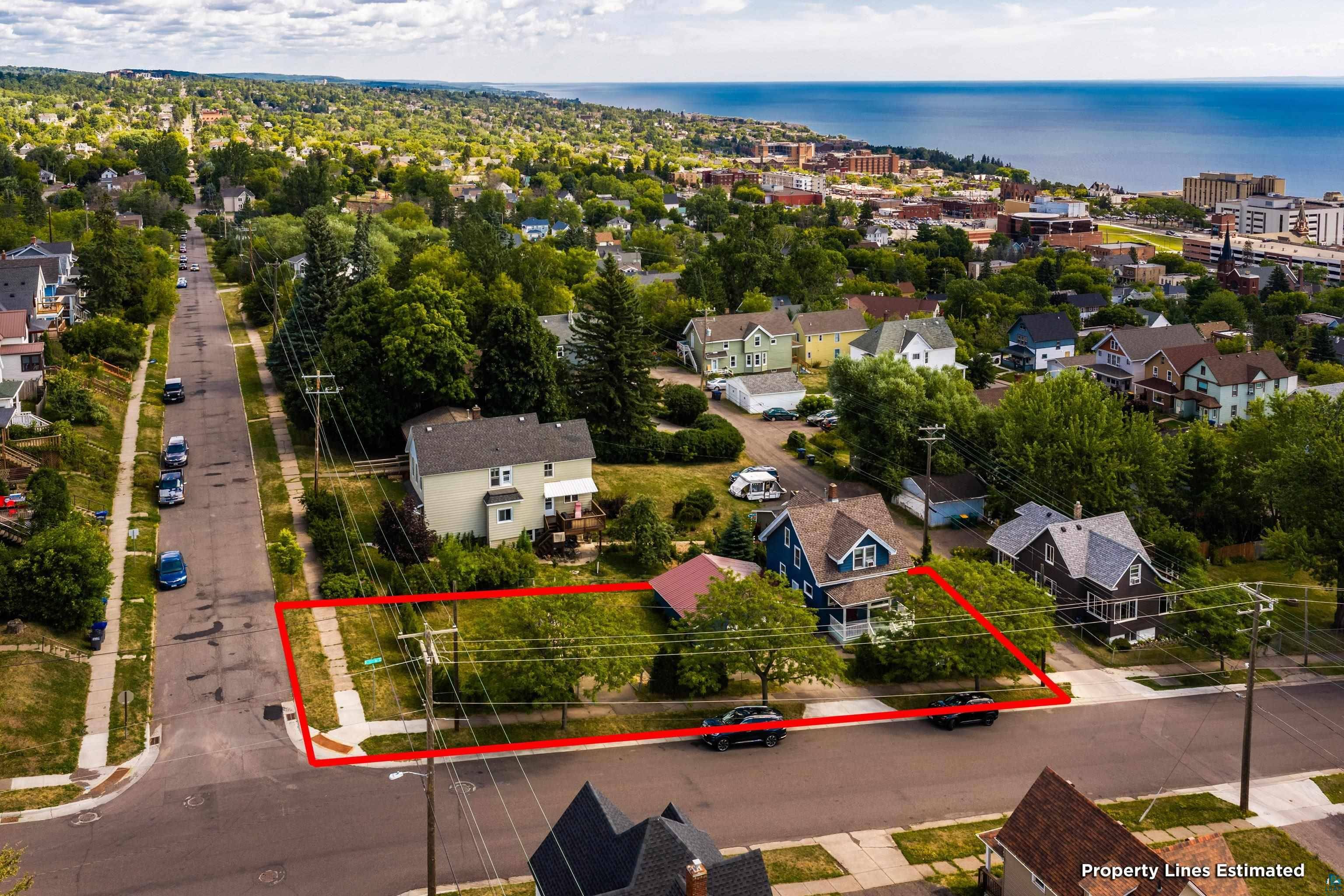 718 N 1st Ave E, Duluth, MN 55805