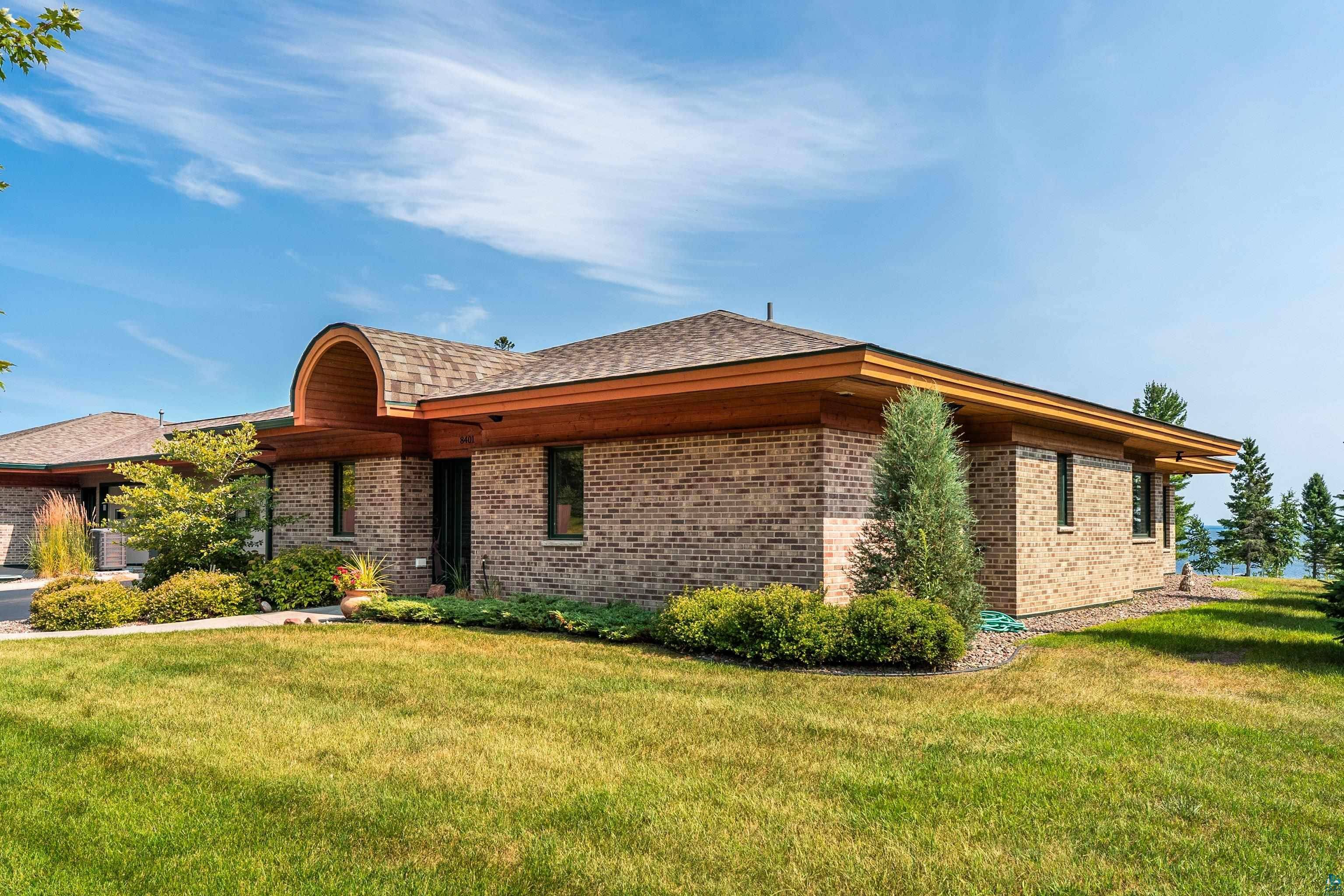 8401 Congdon Blvd #6, Duluth, MN 55804