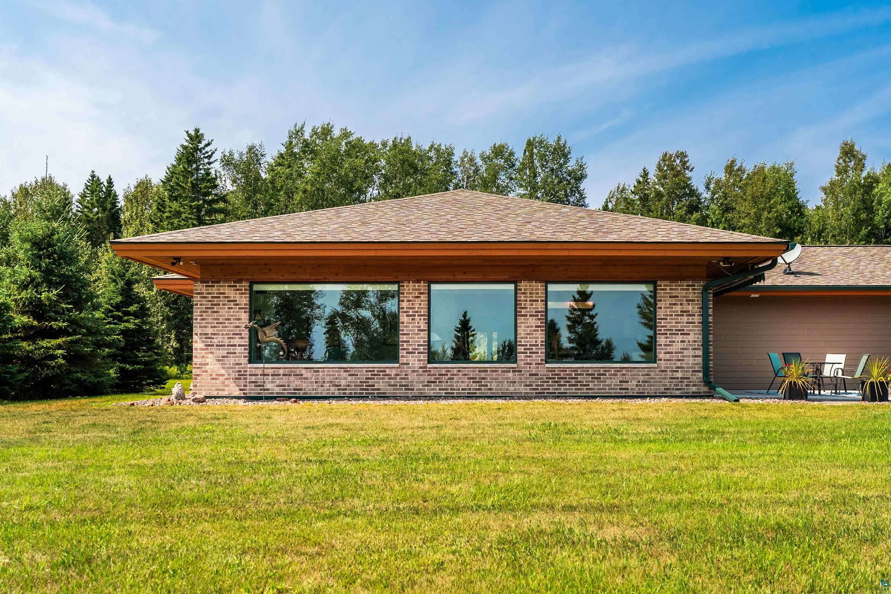 8401 Congdon Blvd #6, Duluth, MN 55804