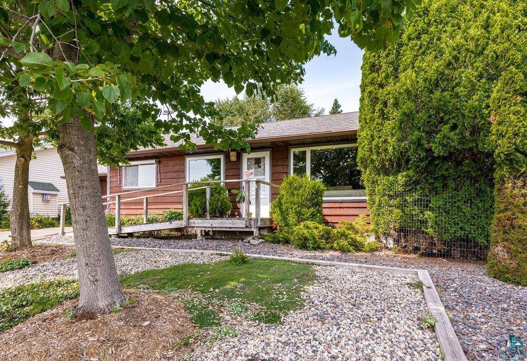 9305 Congdon Blvd, Duluth, MN 55804