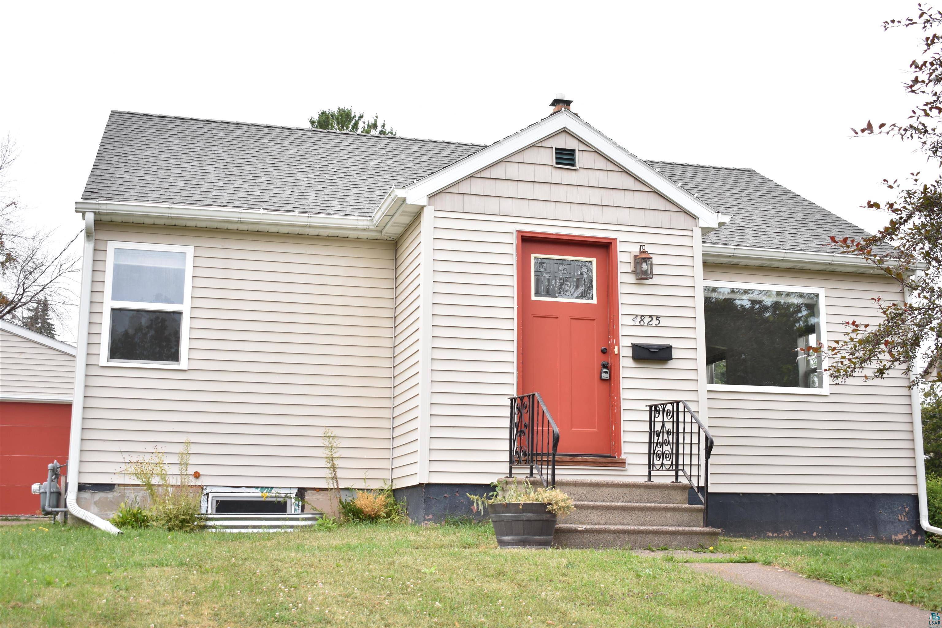 4825 Otsego St, Duluth, MN 55804