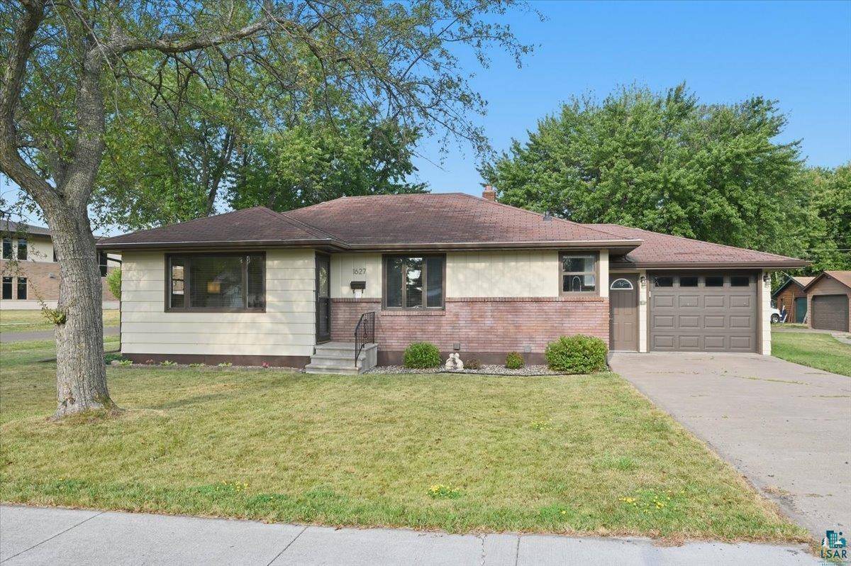 1627 Missouri Ave, Superior, WI 54880