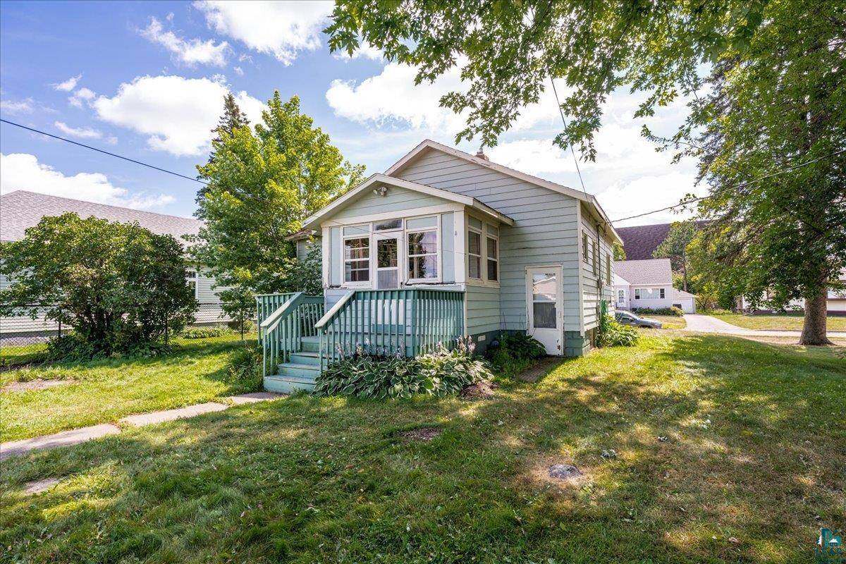 27 Oak St, Proctor, MN 55810