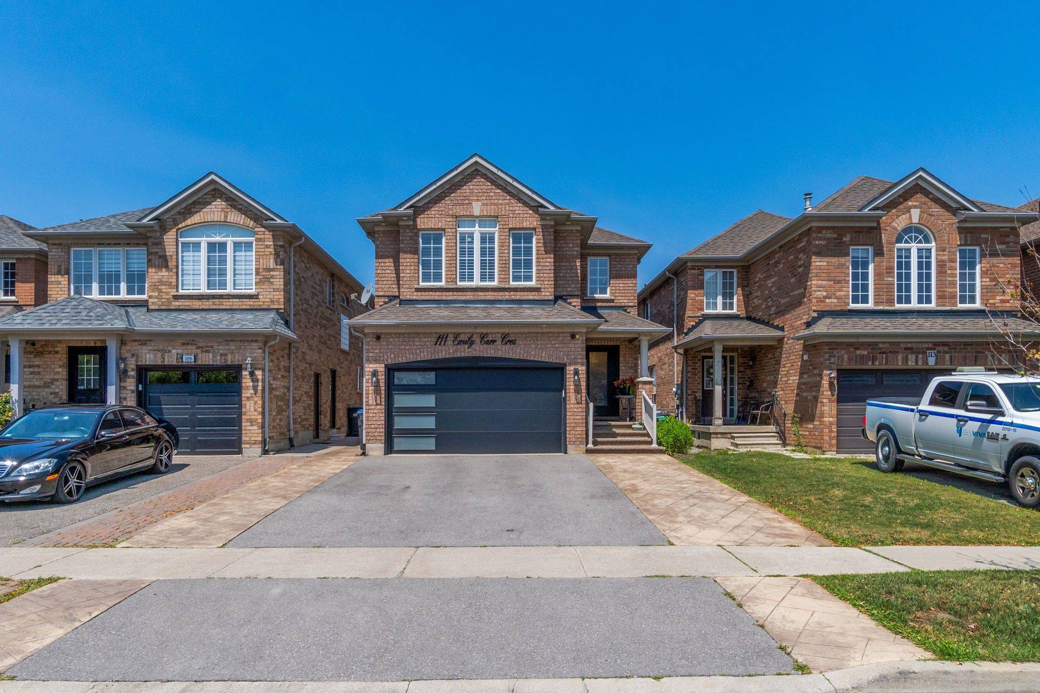 111 Emily Carr CRES, Caledon, ON L7E 2L8