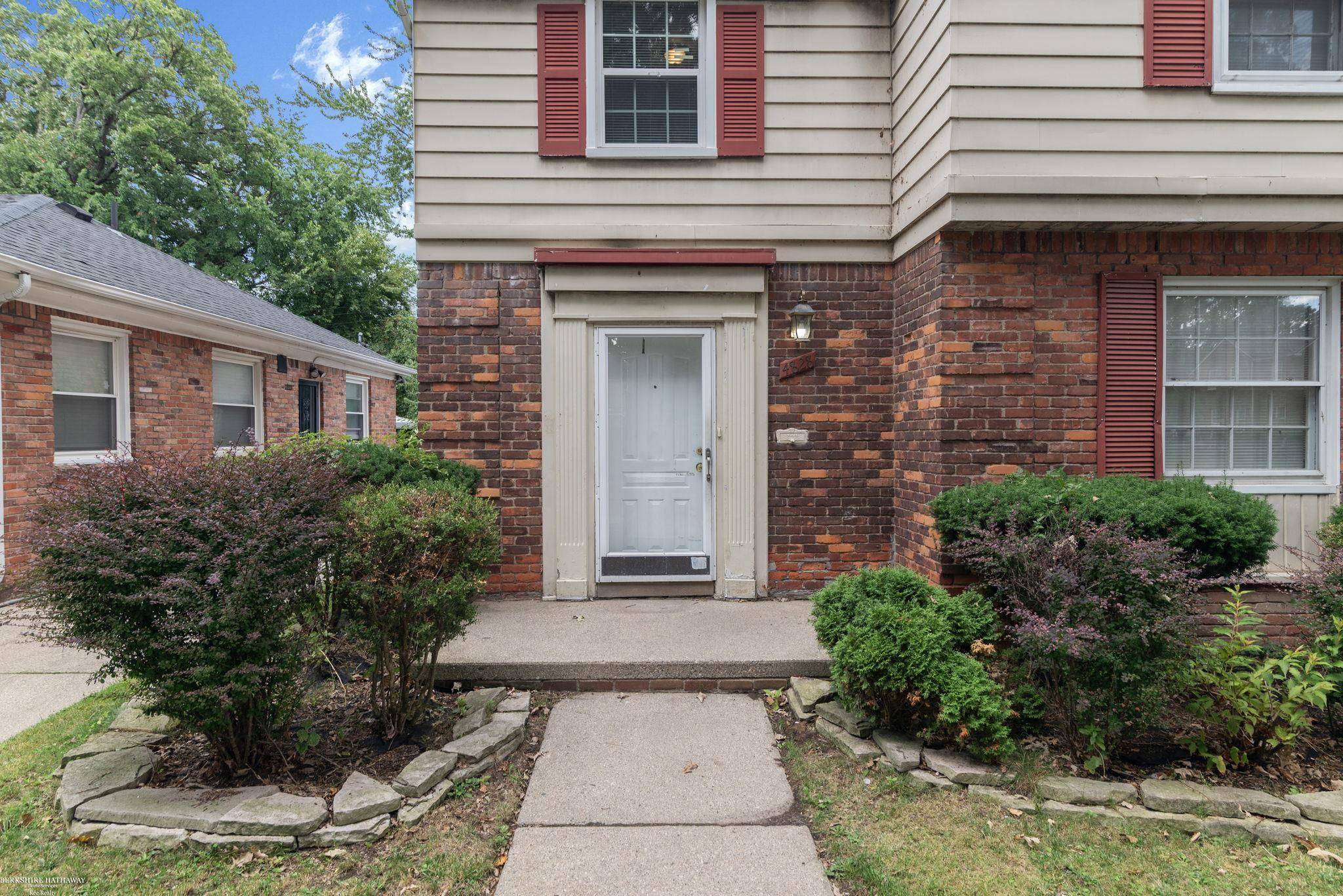 4828 Bishop ST, Detroit, MI 48224
