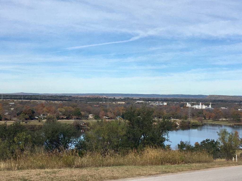 809 Esperanza DR, Marble Falls, TX 78654