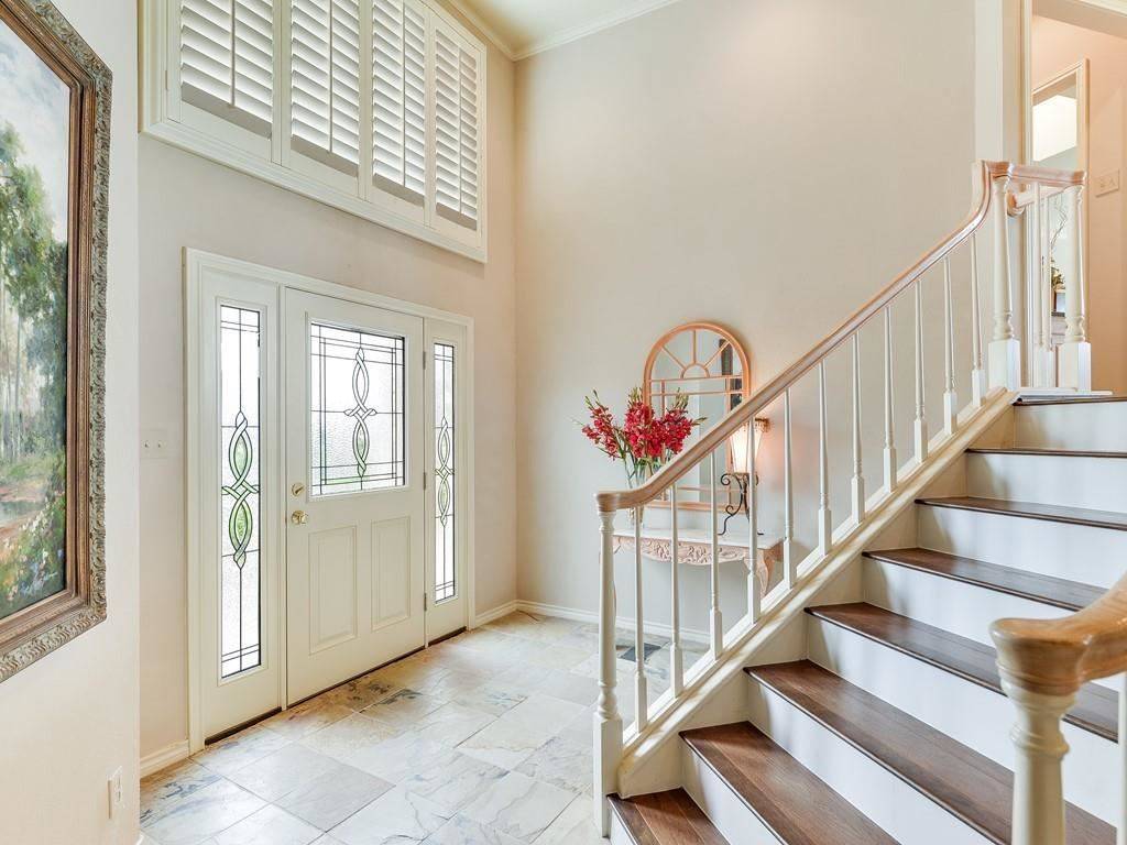 1803 Fault Line DR, Horseshoe Bay, TX 78657