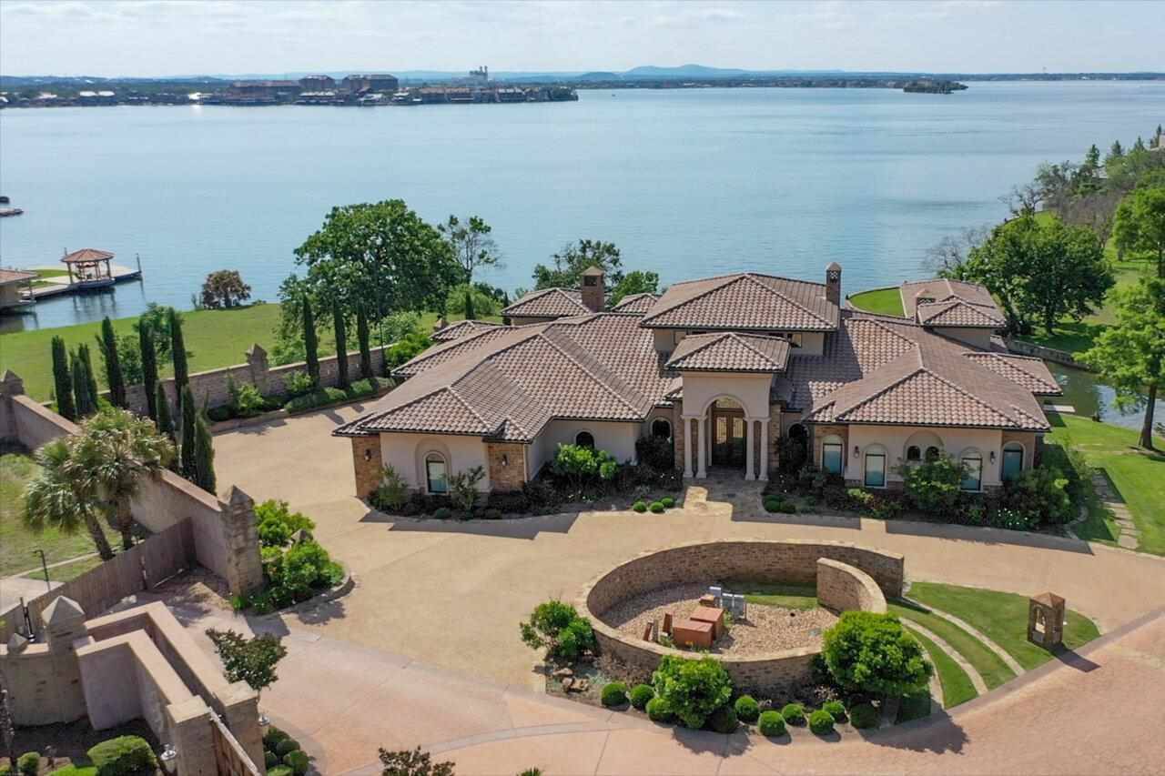 104 Estate Drive, Horseshoe Bay, TX 78657