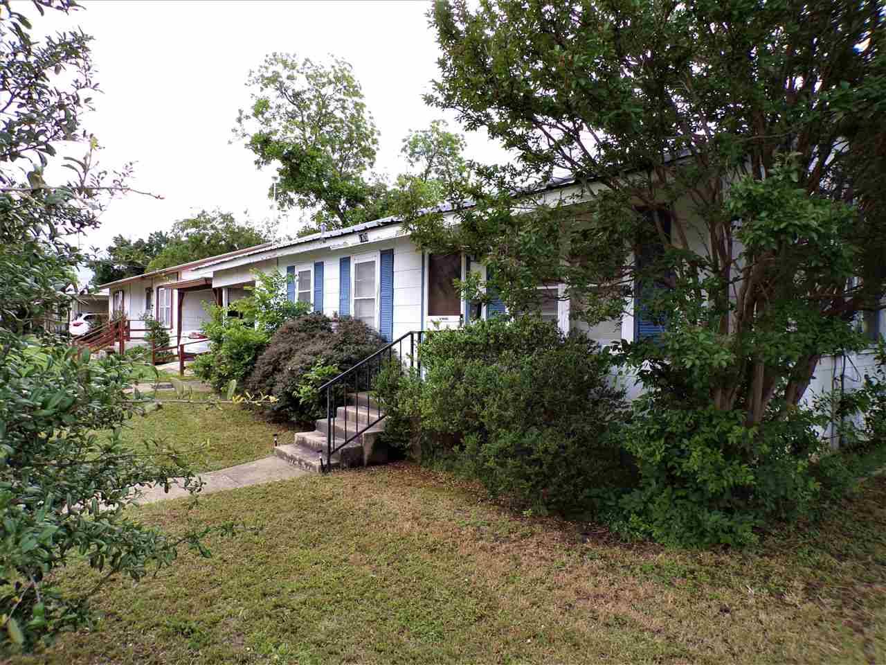 1100 E Wallace ST, Llano, TX 78643-0000