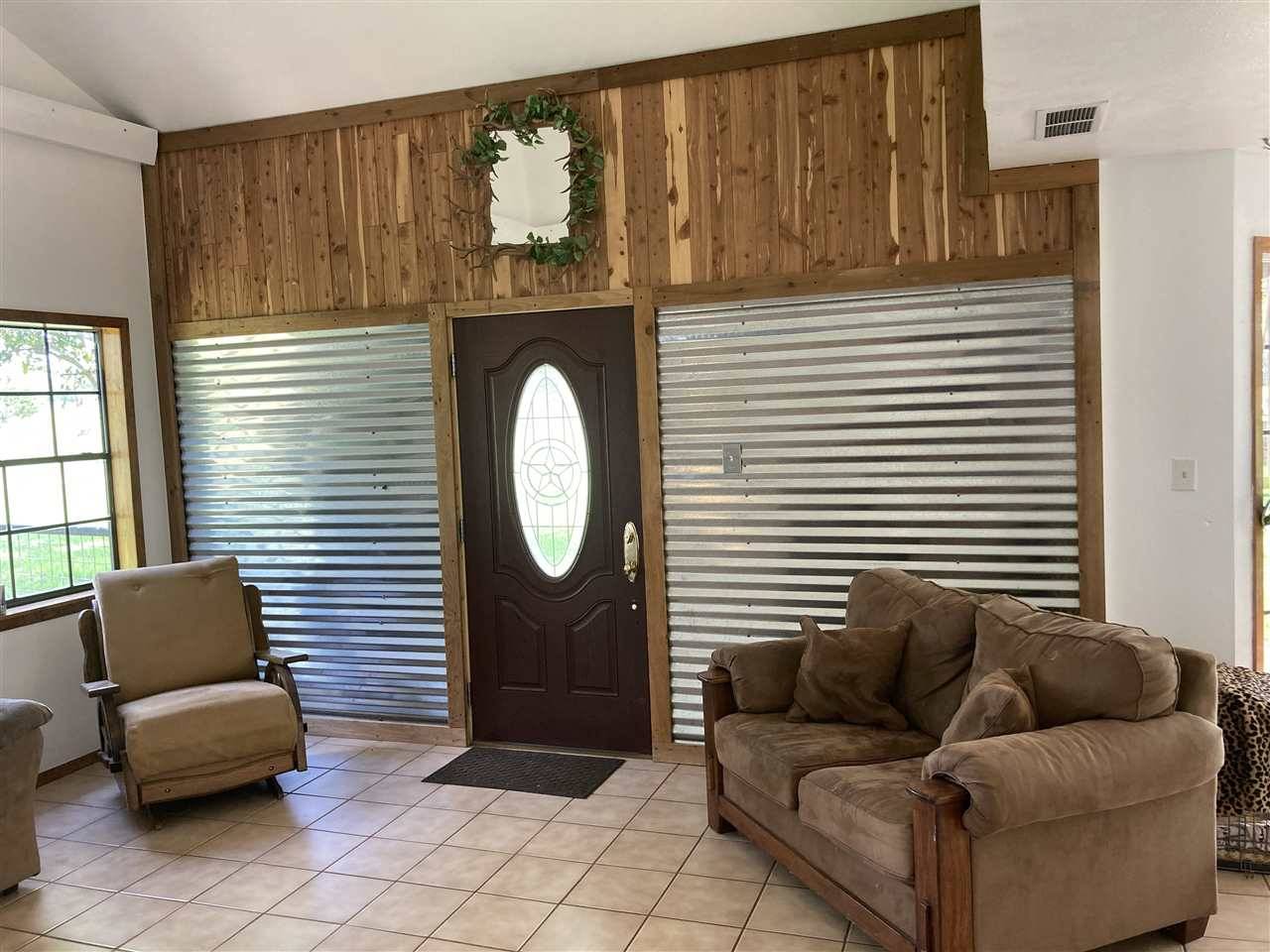 211 CR 403B, Marble Falls, TX 78654