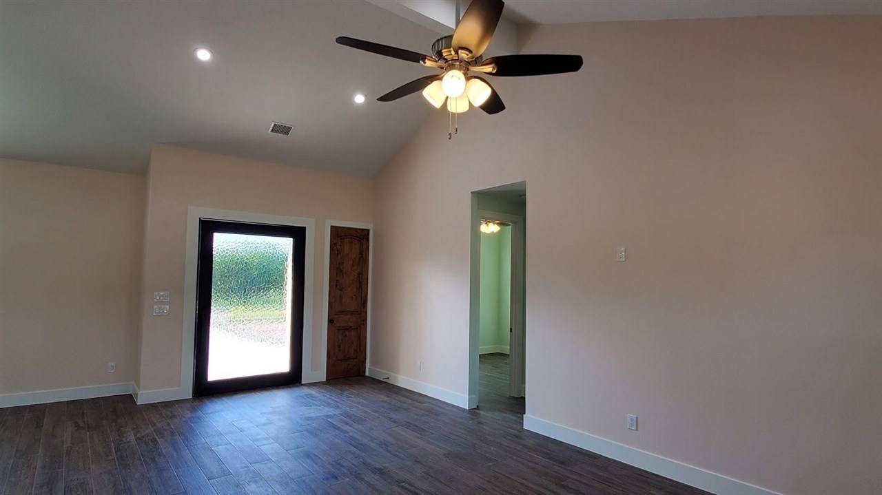 2205 Mountain Dew RD, Horseshoe Bay, TX 78657