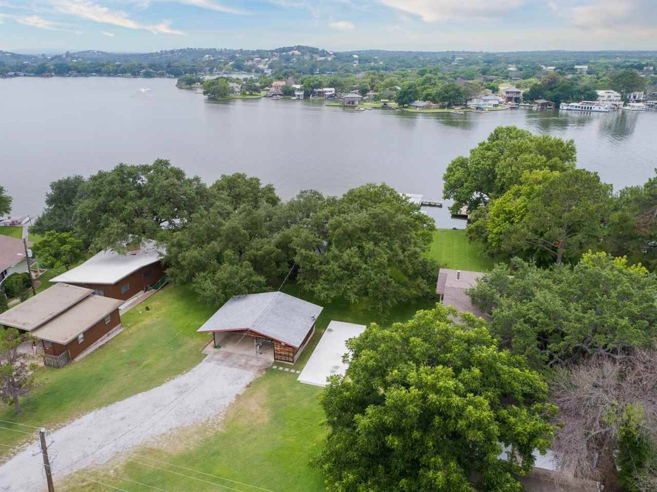 280 E Lakeshore DR, Sunrise Beach, TX 78643