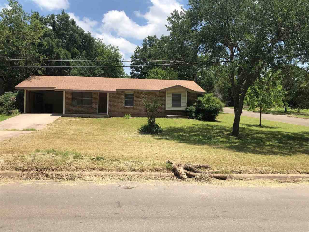 901 Avenue E, Marble Falls, TX 78654