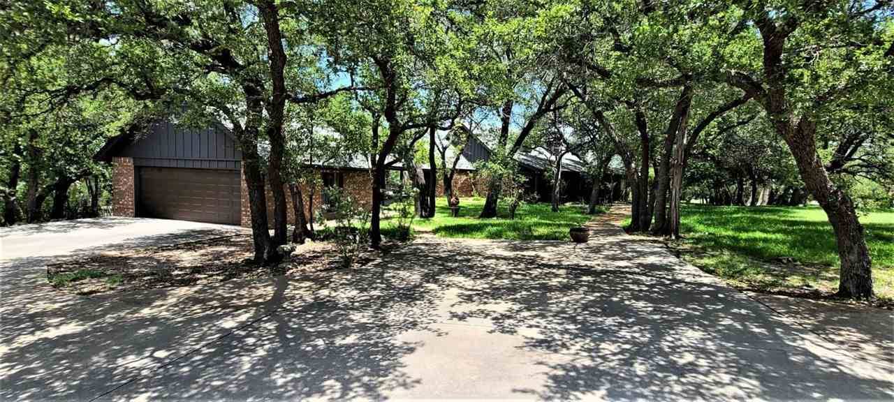 2322 County Road 1020, Lampasas, TX 76550