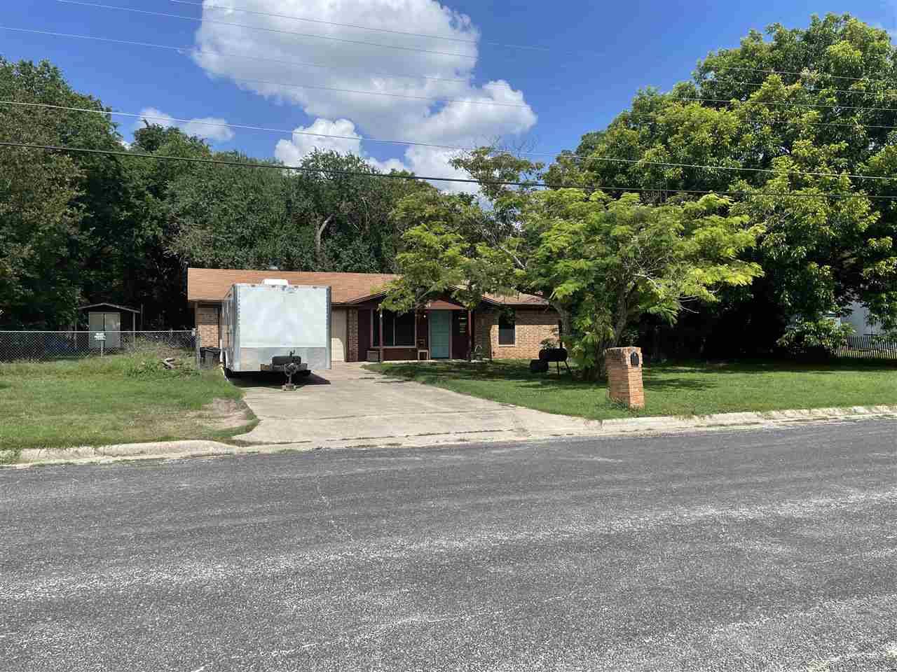 905 McClean, Lampasas, TX 76550