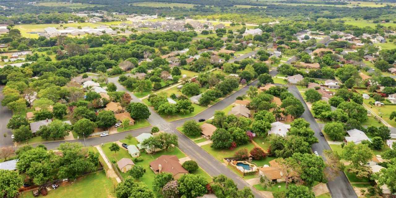 302 Westnoor, Fredericksburg, TX 78624