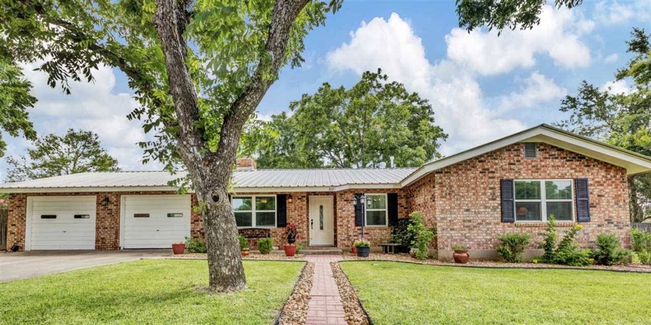 302 Westnoor, Fredericksburg, TX 78624