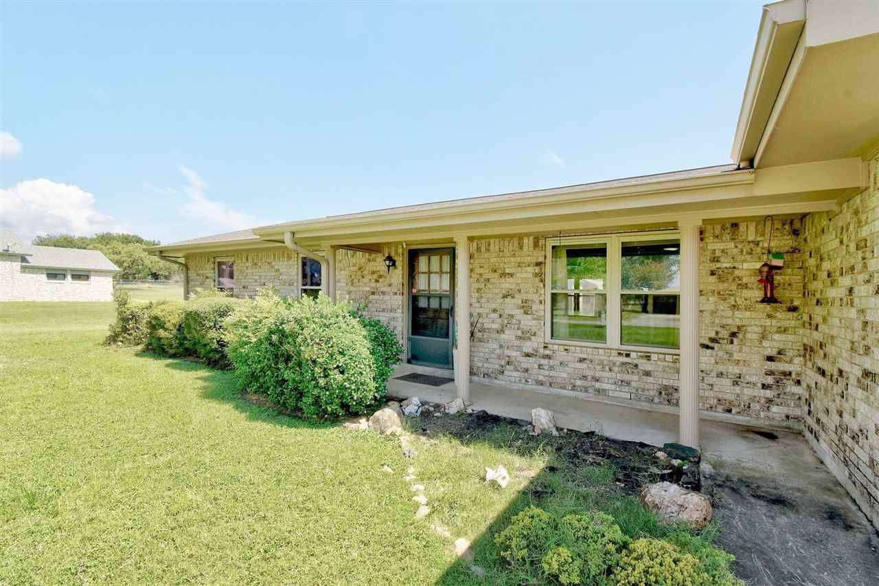 113 MESQUITE DR, Kingsland, TX 78639