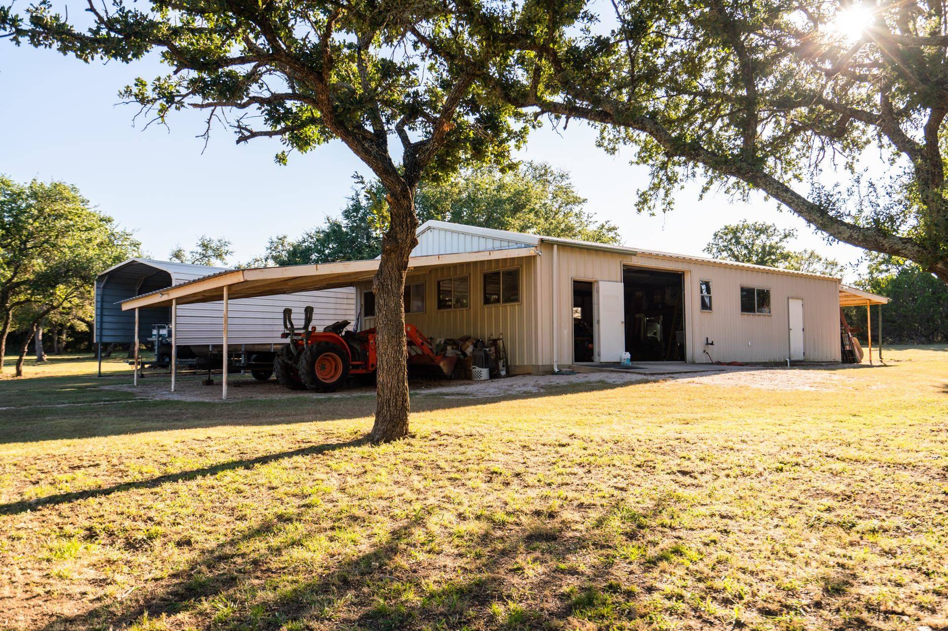 106 Kanz LN, Marble Falls, TX 78654