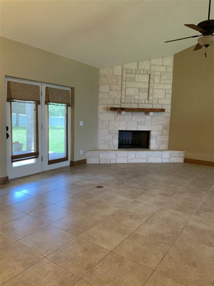 301 Bridget DR, Marble Falls, TX 78654