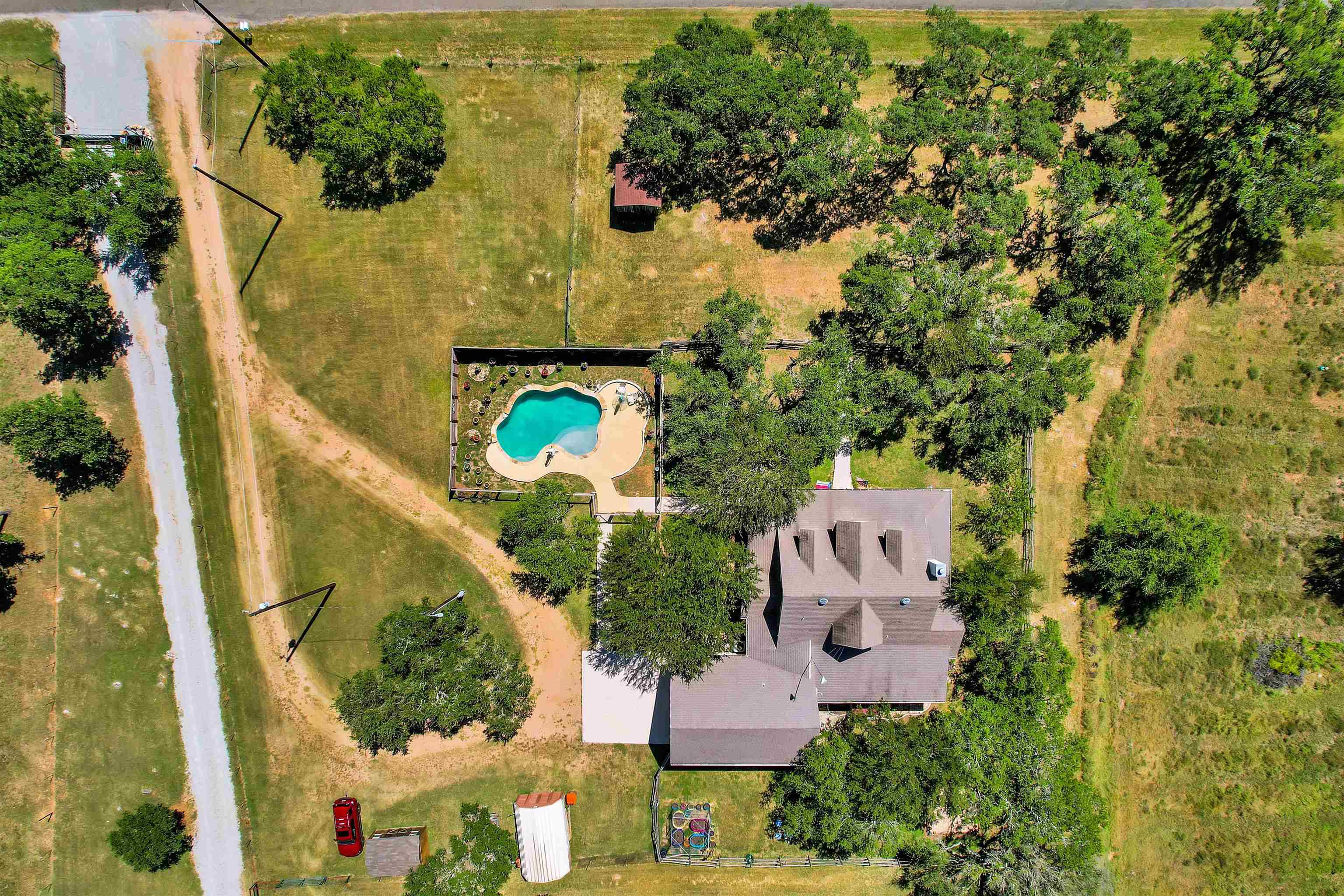 3089 Old Marble Falls RD, Round Mountain, TX 78663-5079
