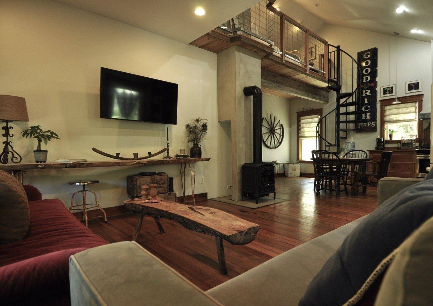 507 W Peach, Fredericksburg, TX 78624