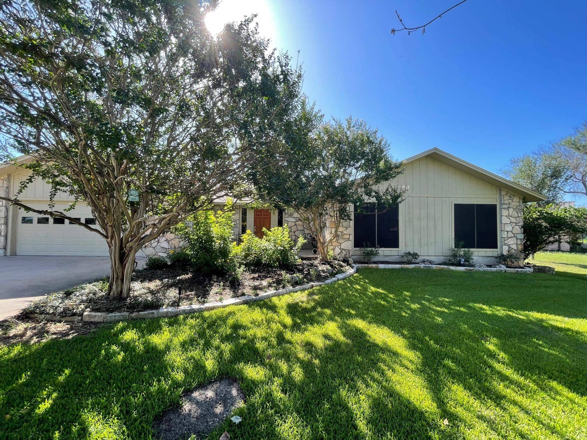1817 Lacy Dr, Marble Falls, TX 78654