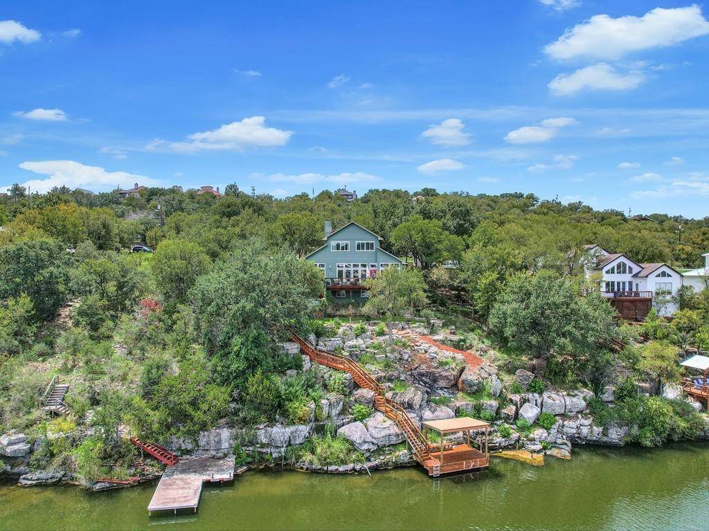 512 Los Escondidos ST, Marble Falls, TX 78654-4658