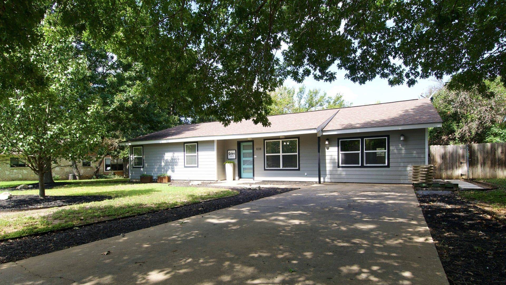 608 Kristofer, Fredericksburg, TX 78624