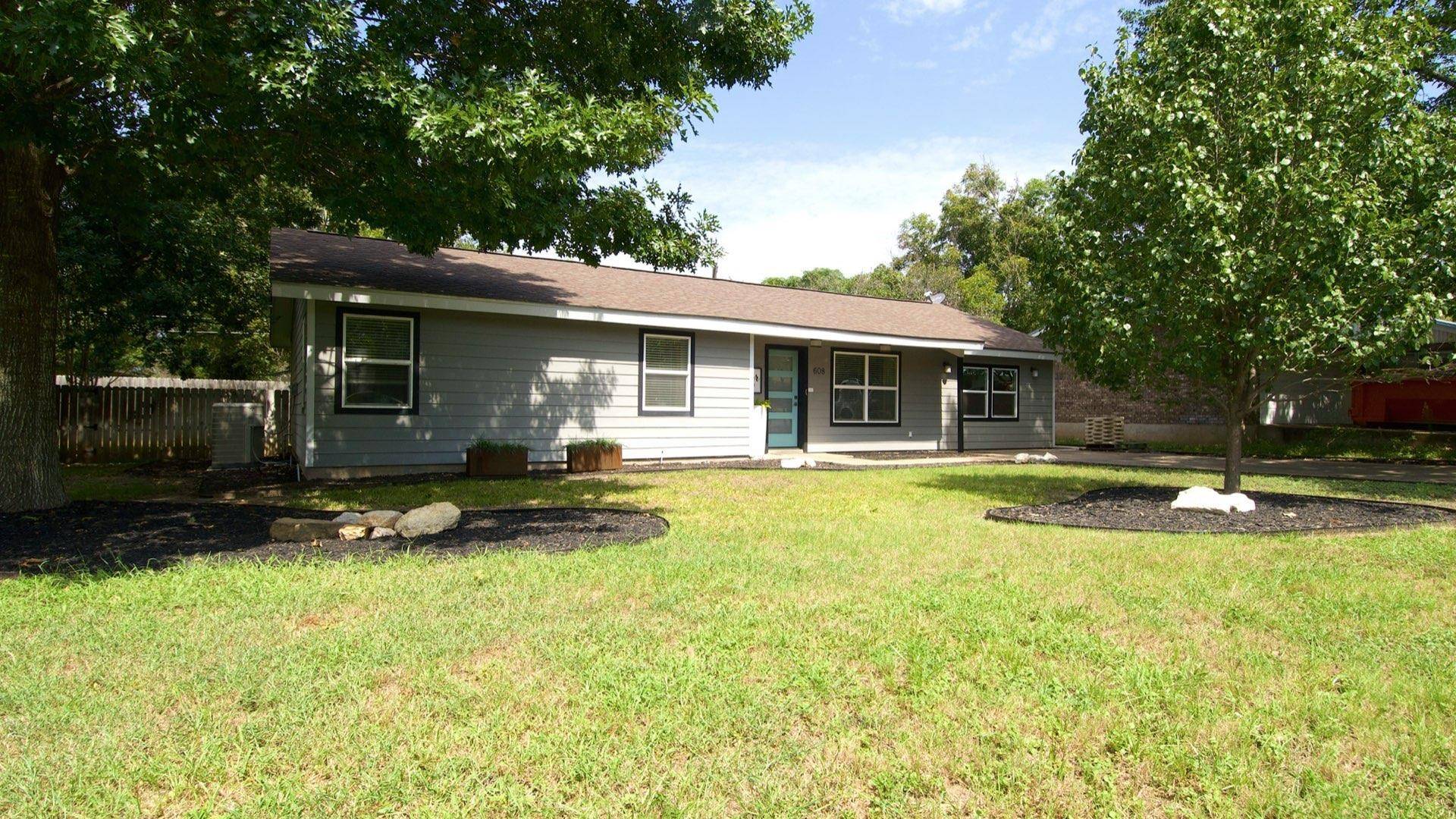 608 Kristofer, Fredericksburg, TX 78624