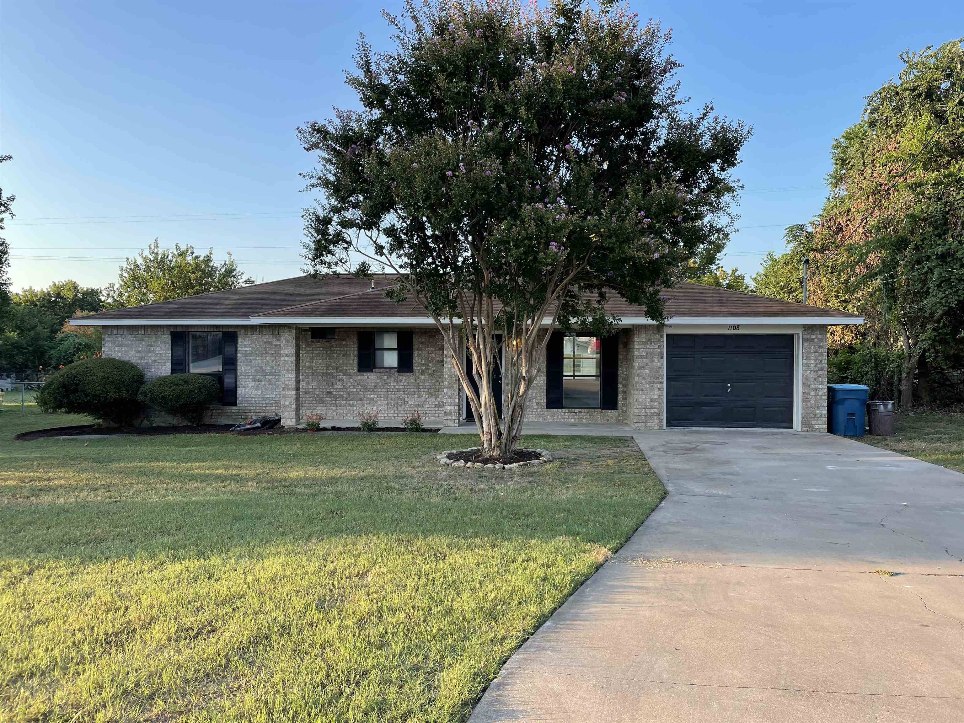 1108 Cedar, Marble Falls, TX 78654