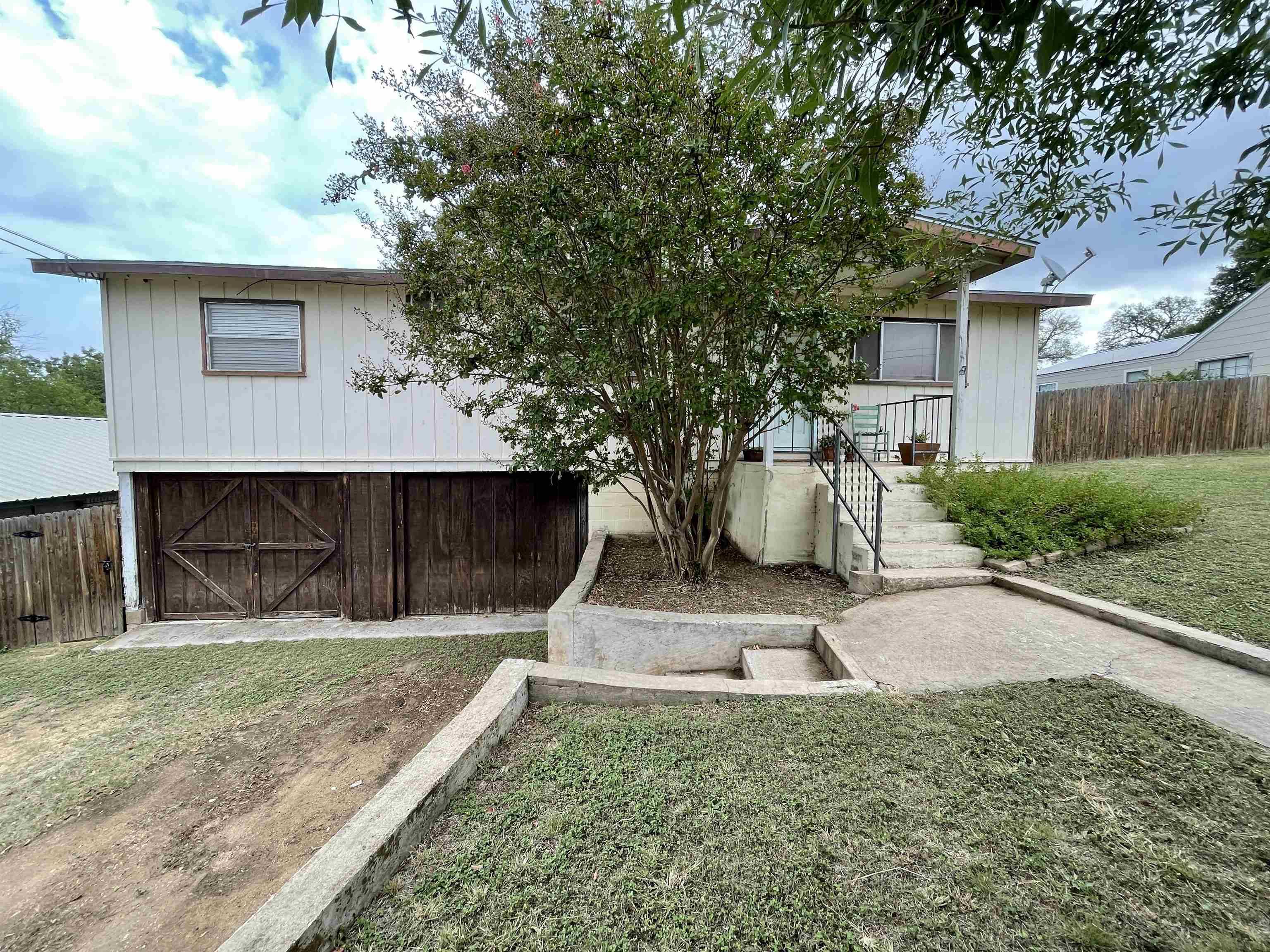 1512 Center ST, Marble Falls, TX 78654