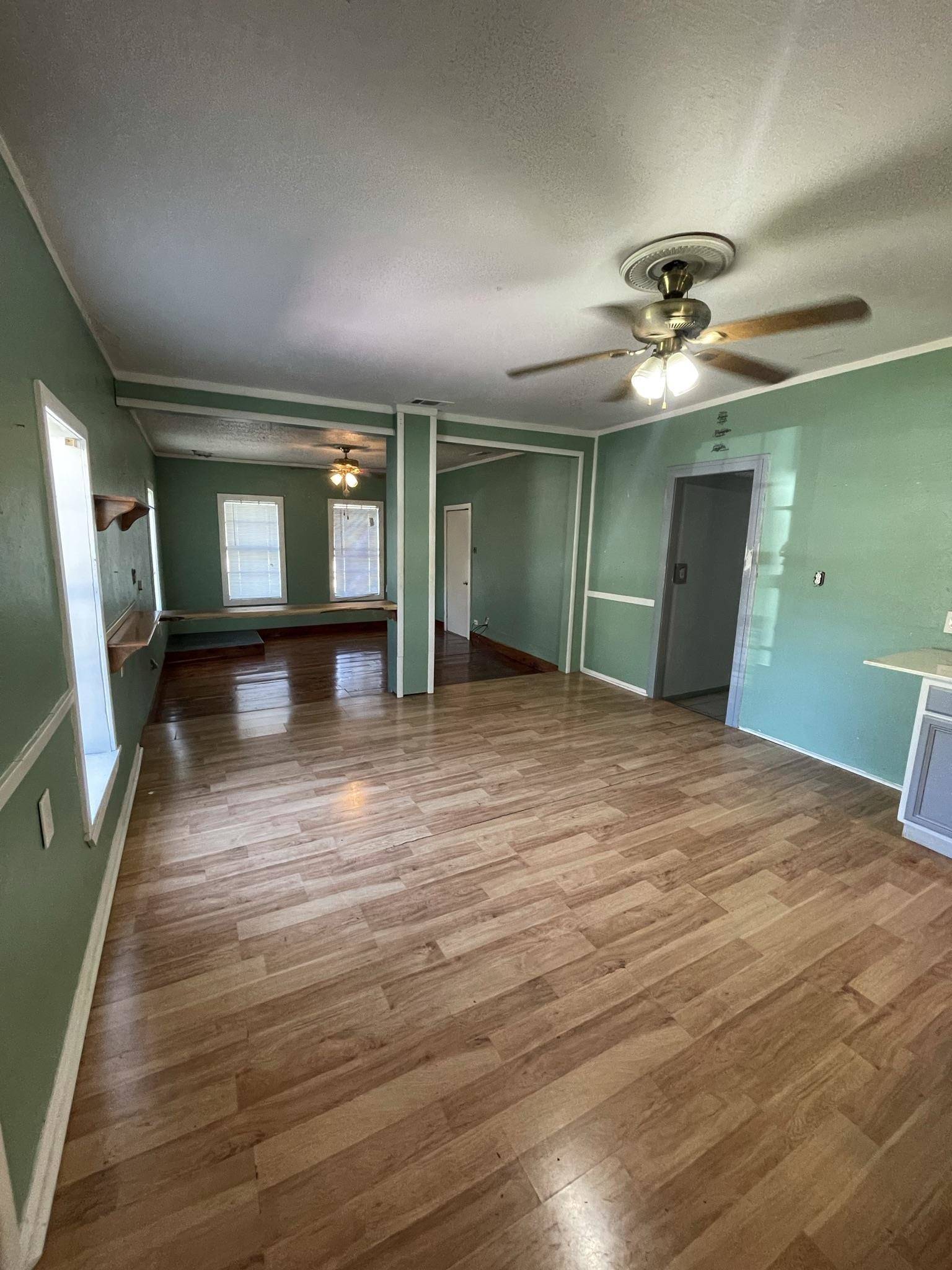 308 N Ridge St, Lampasas, TX 76550