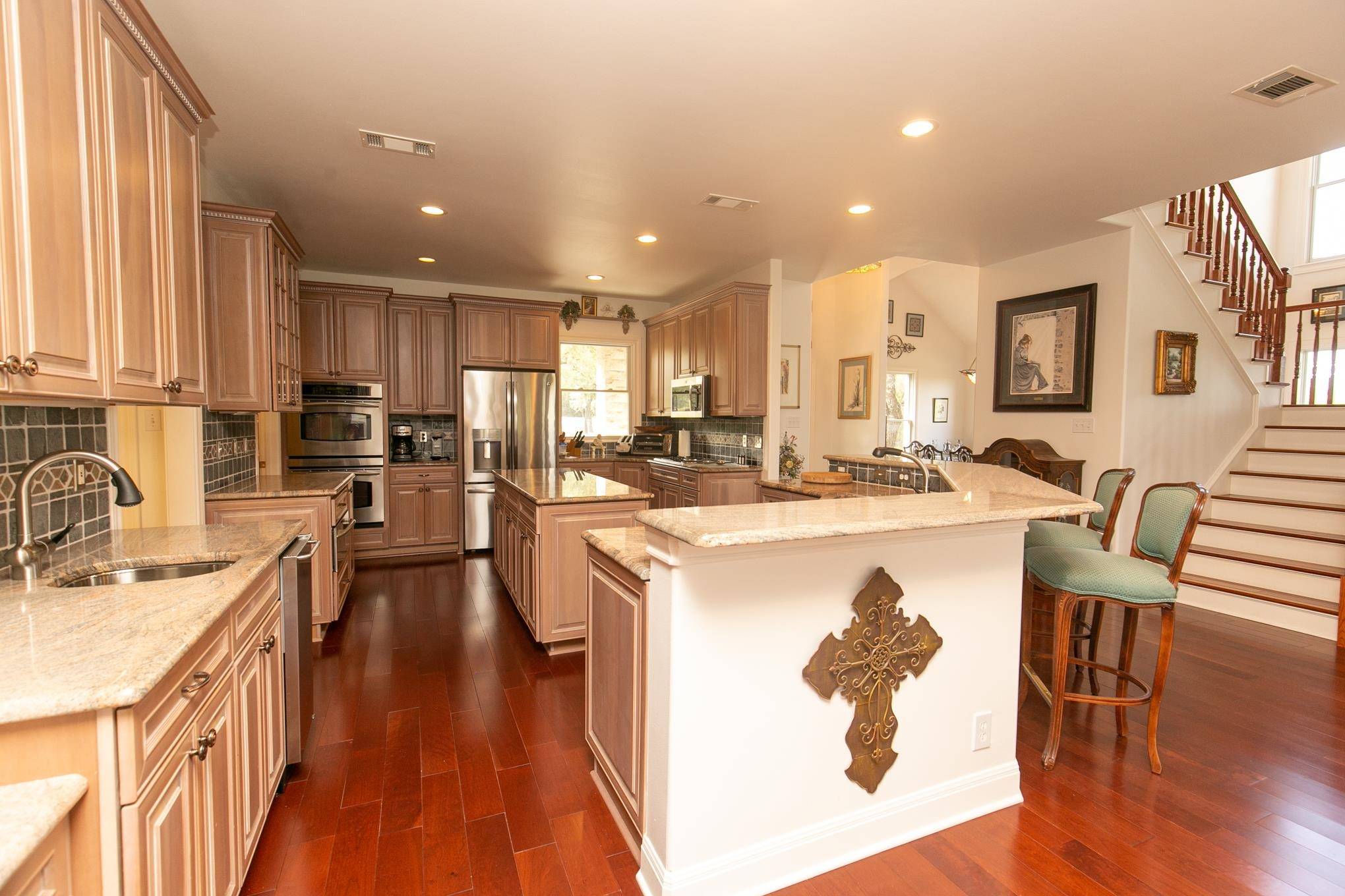 150 County Road 420, Spicewood, TX 78660-0000
