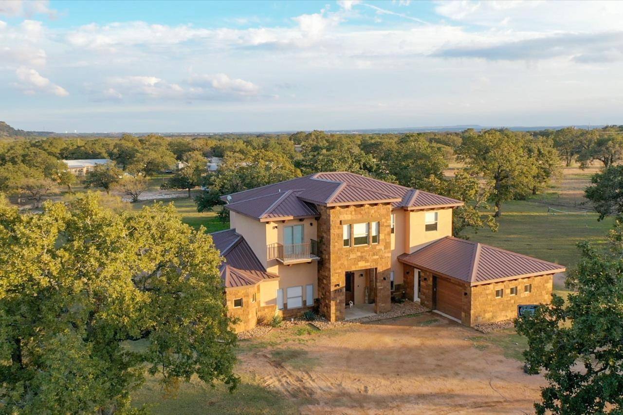 713 Oak Forest RD, Marble Falls, TX 78654
