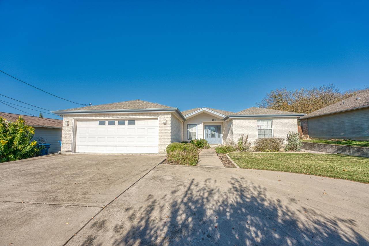 209 Villa Vista Way, Marble Falls, TX 78654