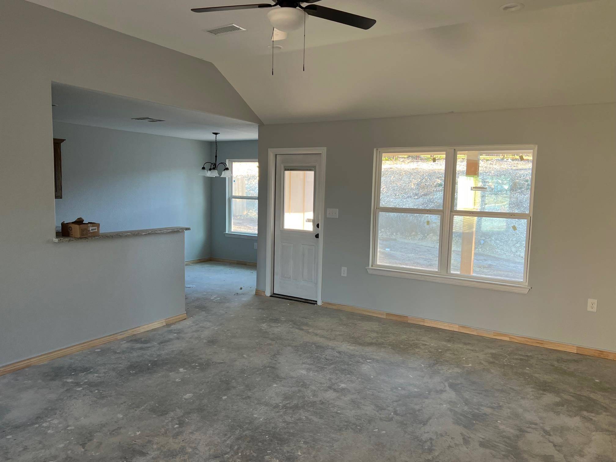 1042 Fieldstone Dr, Lampasas, TX 76550
