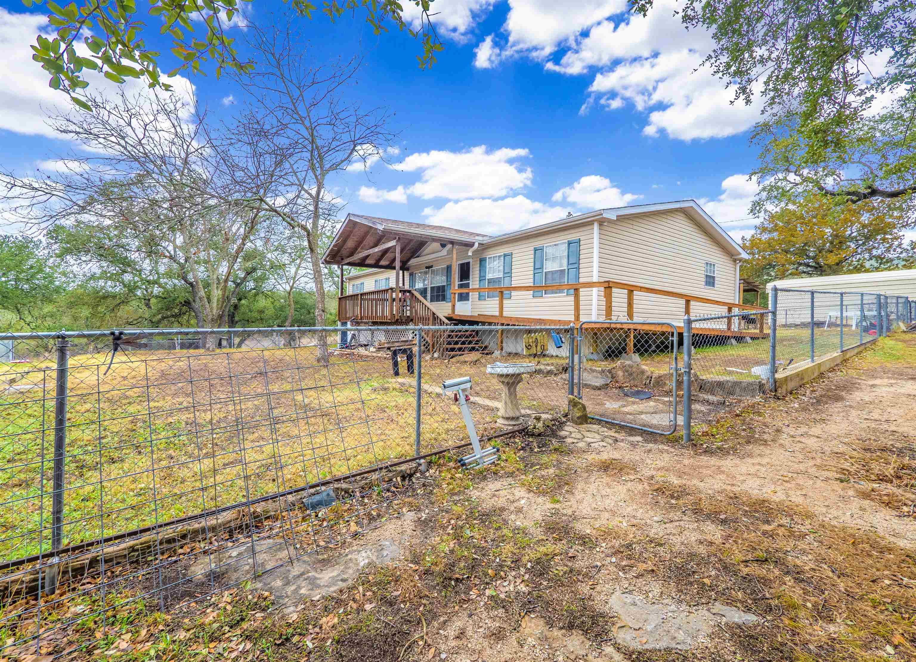 606 Nature DR, Burnet, TX 78611
