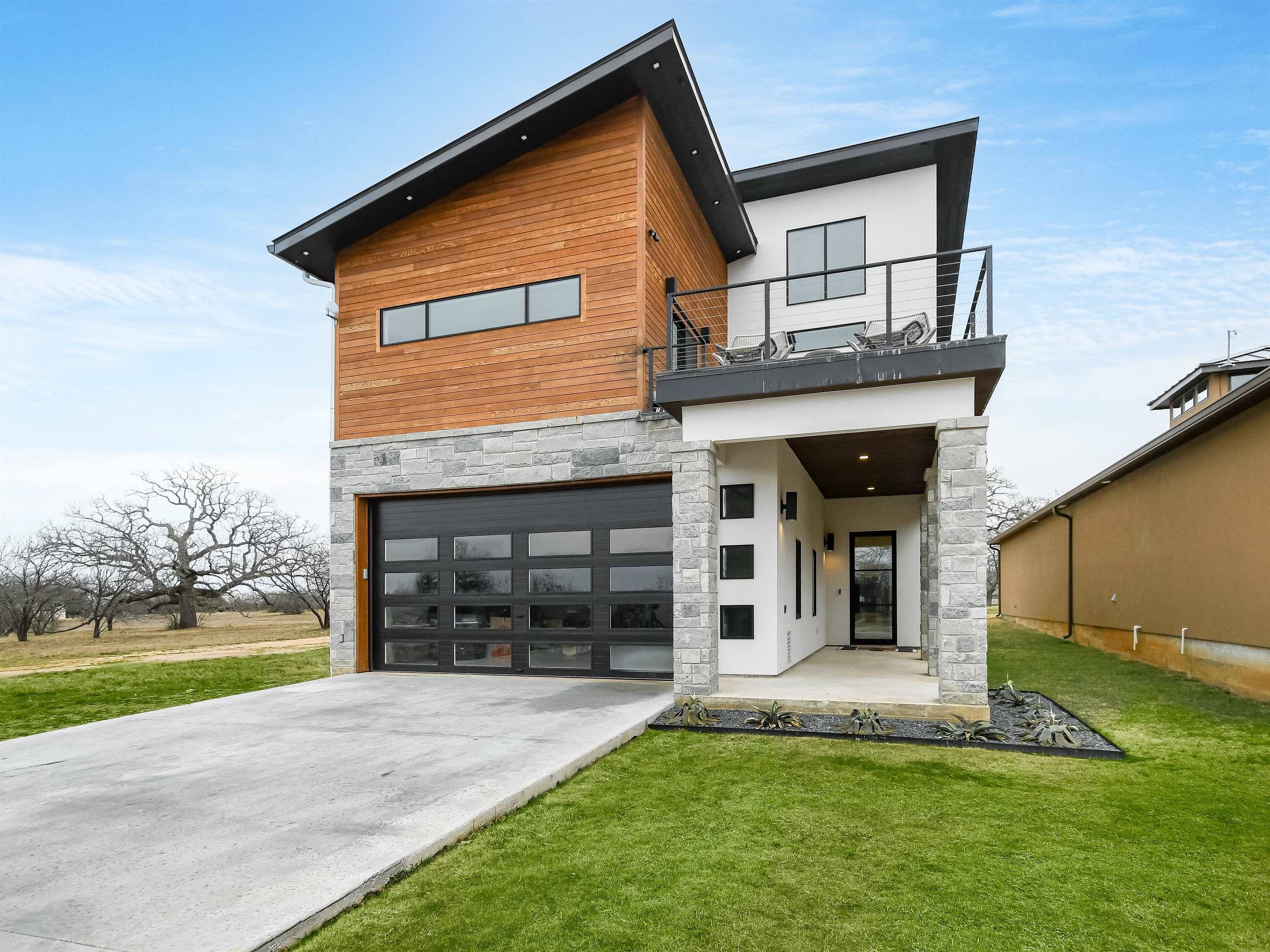 3233 Douglas Drive, Horseshoe Bay, TX 78657