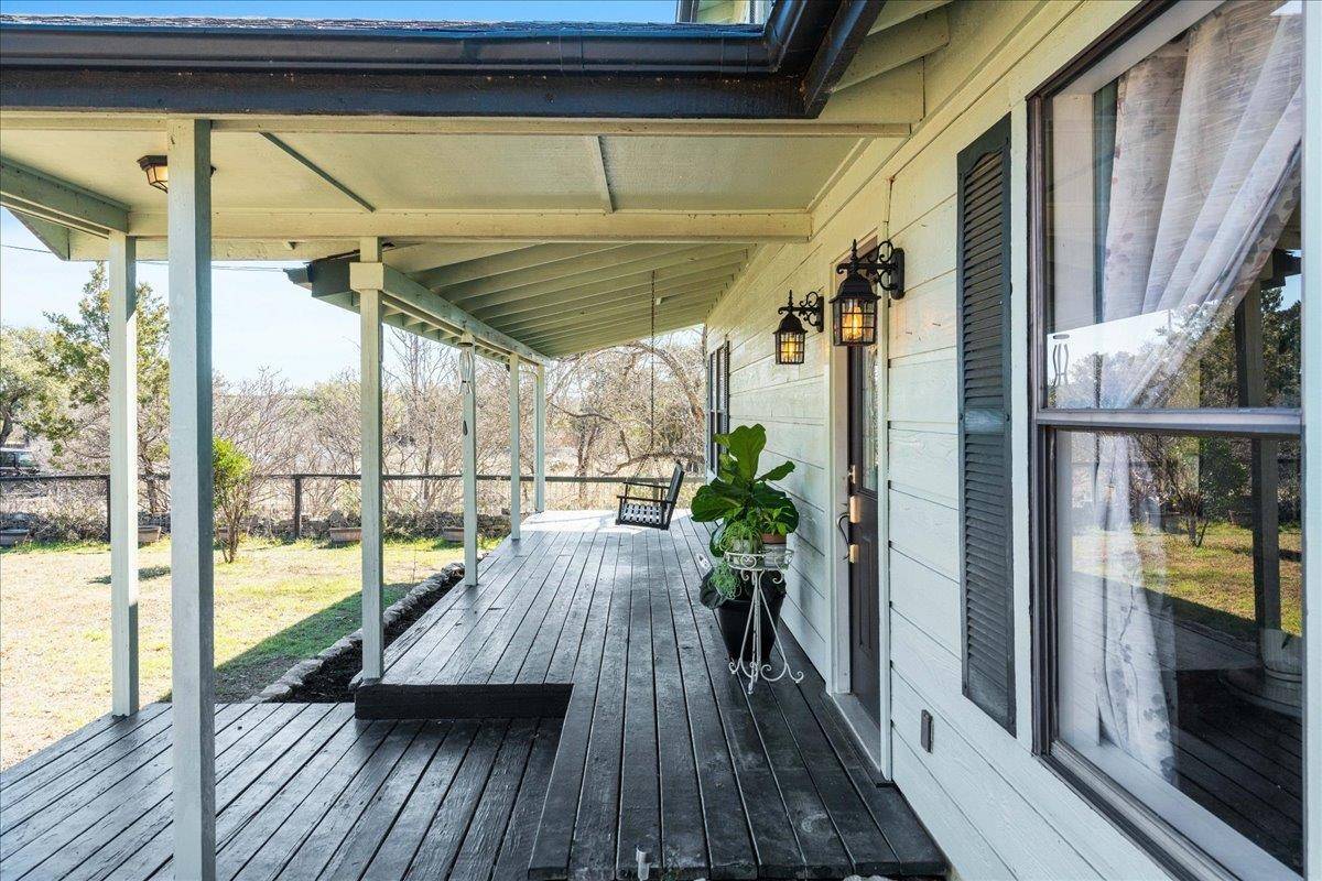 744 Jim Bowie DR, Spicewood, TX 78669